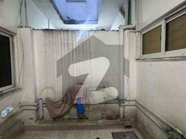 E 7 House Available 1000 Square Yards Margla Facing. E 7