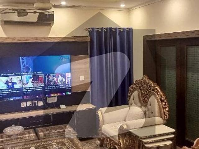 E 7 house for sale with extra land