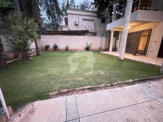 E 7 Spacious House With Beautiful Garden Available For Rent