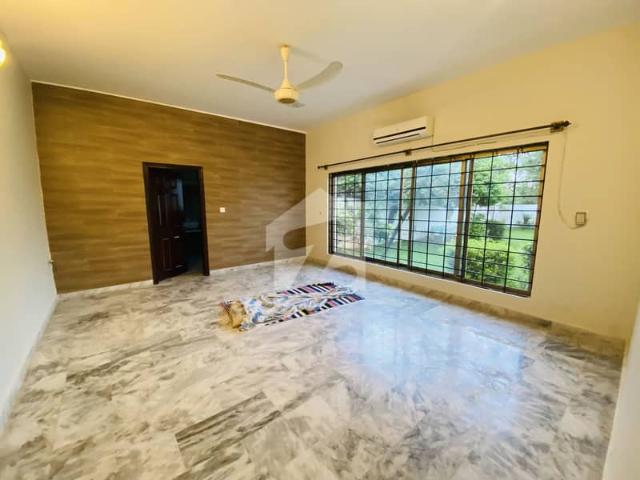 E 7 Prime Location House For Rent