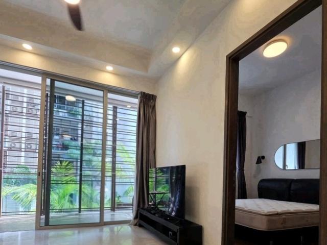 ECO Condominium For Sale, $960,000, 1 Bed 1 Bath 635 sqft $1,512.00 psf