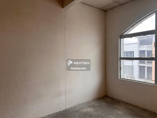 Eco Botanic 2, The Borough, 22x70 Double Storey Terrace. Original Bare Unit