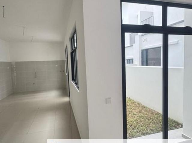 Eco Botanic 3 @ The Commune Escot | 2 Storey Cluster | 20x85 1,700sqft | 4Bed 3Bath | Freehold | Non Bumi | SW Facing | G&G