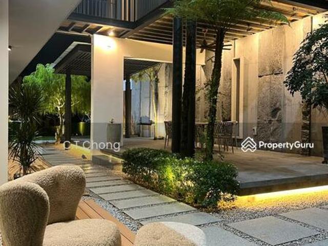 Eco Botanic @ Davenham 双层Cluster House【4+1房5厕】32×70 Built up 2454sqft International lot 客厅和每间房都已经配好aircond 住起来很舒服 走路就到 Jaya Grocer和商店 平时生活都方便 开车大约8分钟左右就到第二通道高端社区 环境优美 地点优越