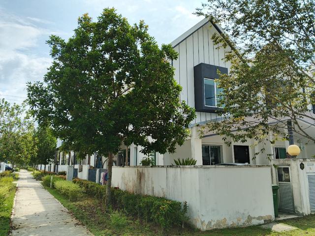 Eco Forest Ebonylane