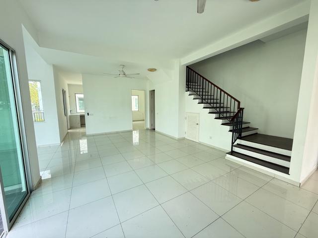Eco Forest Semenyih Corner Unit Below Market Price