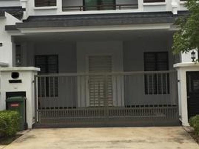 Eco Majestic Cradleton partly furnished for rent