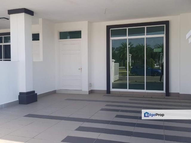 Eco Majestic Merrydale Brand New no one stay before
