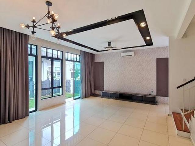 Eco Majestic Tenderfield Freehold Gated Double Storey Cluster Semi D