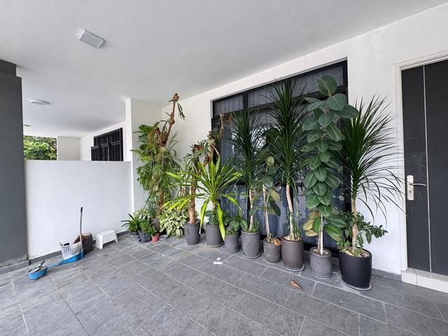 Eco SummerBrightonDouble Storey Terrace House for Rent