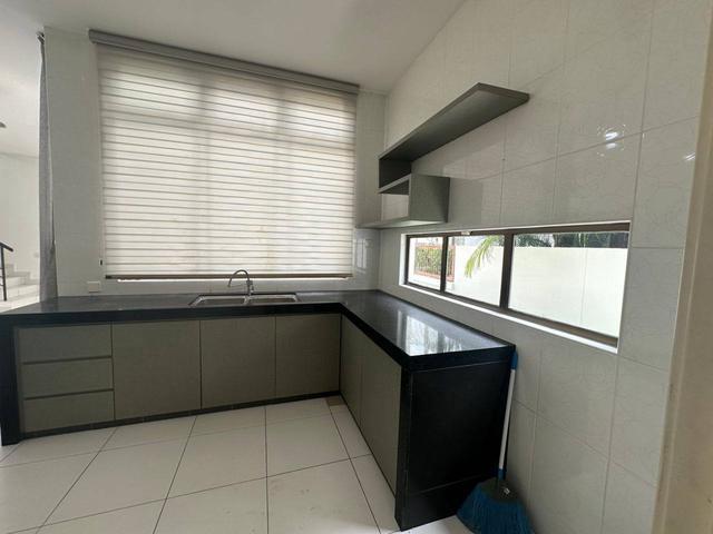 eco tropics kota masai 4 bed below market