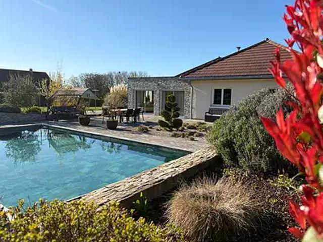 Ecole Valentin 25480 Achat / Vente maison 8 pièces t8 au dernier étage parking