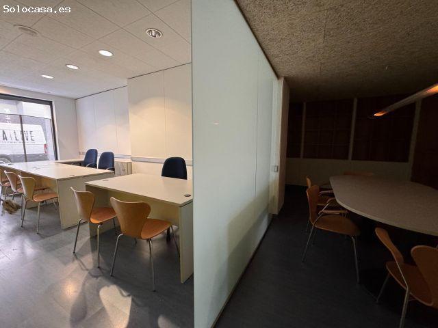 Económico y céntrico local comercial en Manresa