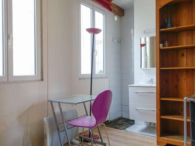Economical studio à louer à Passy, ​​Paris