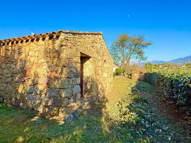 ECCICA SUARELLA Corse: Maison T4, caseddu en pierre, garage, terrain piscinable, vue dégagée
