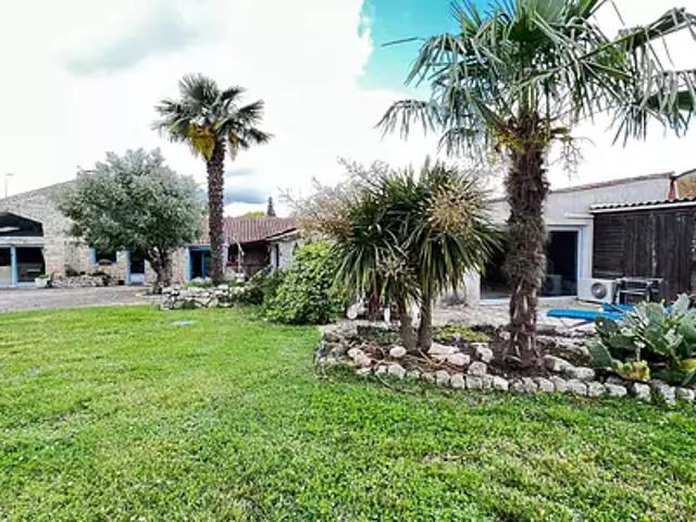 Echillais 17620 Achat / Vente maison 7 pièces t7 au dernier étage piscine