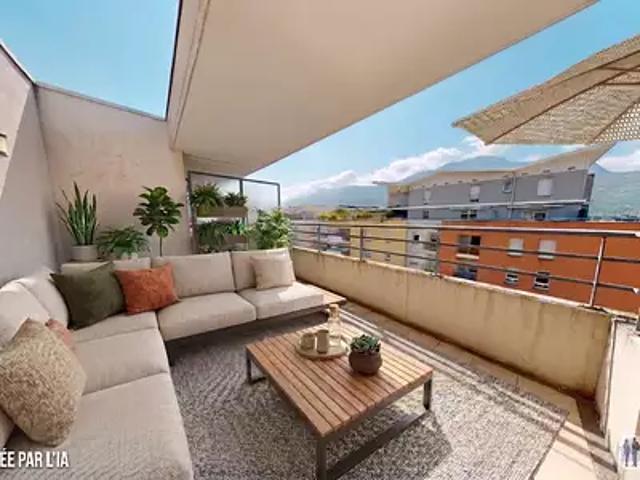 Echirolles 38130 Achat / Vente appartement 2 pièces t2 au dernier étage cave