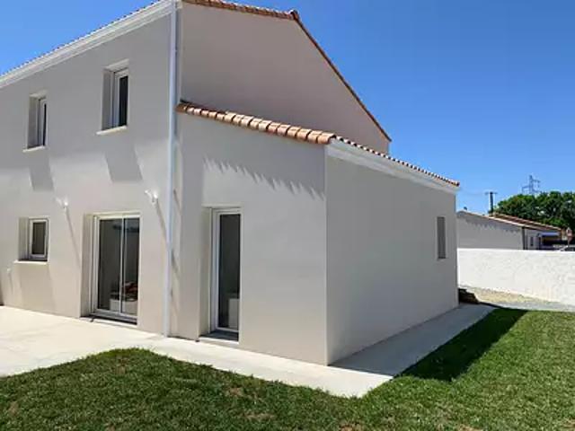 Echiré 79410 Location maison 5 pièces t5 au dernier étage