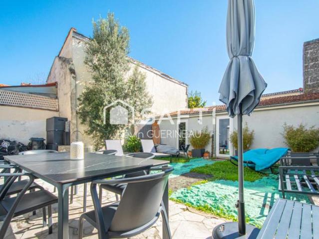 Échoppe, 4 chambres, jardin, dépendance et stationnement voiture