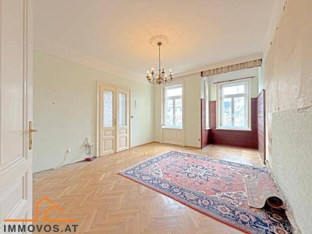 ECK ALTBAUWOHNUNG sanierungsbedürftig