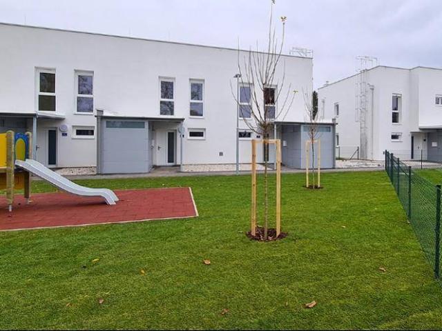 Eckreihenhaus mit 3 Zimmern