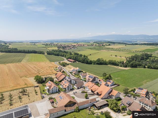 Eclagnens, zu verkaufen, Charakterhaus auf 3 Ebenen mit Garten