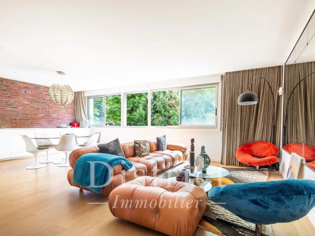 Ecrin de verdure au coeur du 16ème. 4 pièces traversant de 95m²