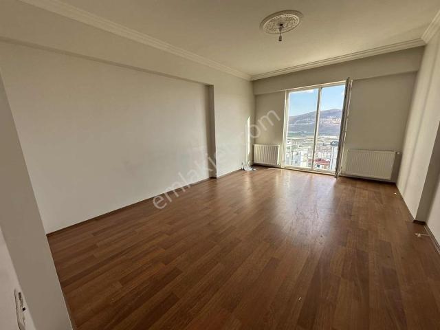 Ecrin Emlak'tan Abdullahapaşa Mh Sefakent'de 3+1 Kiralık Daire
