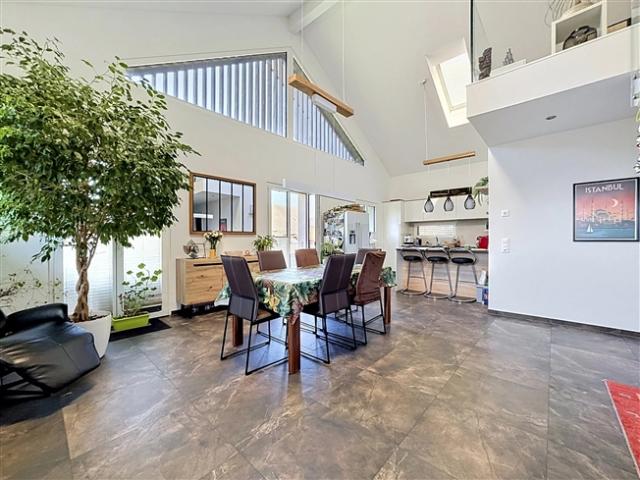 Ecublens, eine großartige 5,5 Zimmer Wohnung mit perfekter Belichtung!