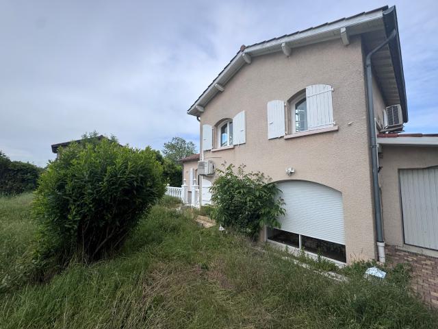 ECULLY 153.4m2