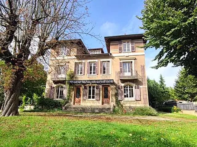 Ecully 69130 Achat / Vente maison 10 pièces t10 au dernier étage terrasse