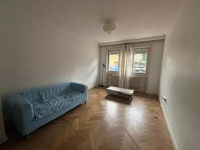Ecully 69130 Location appartement 1 pièce t1 piscine cave