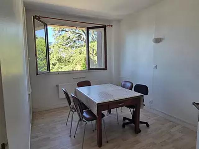 Ecully 69130 Location appartement 2 pièces t2 cave
