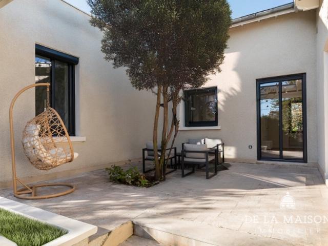 Ecully Maison de famille 208m2 Parcelle 979m2