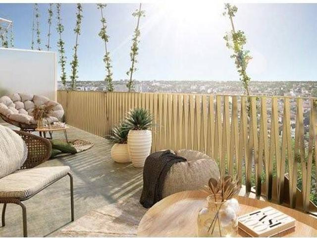 EA Superbe studio de 35m² avec grand BALCON