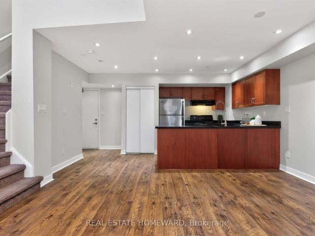 Earl Lofts, #115