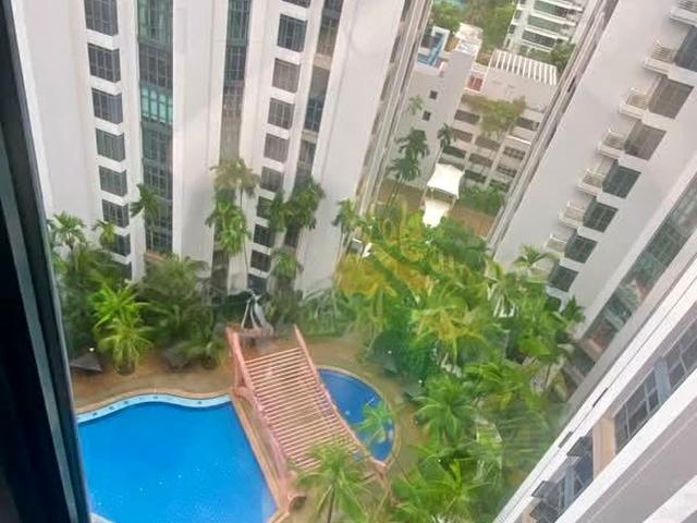 East Meadows D16, Condominium