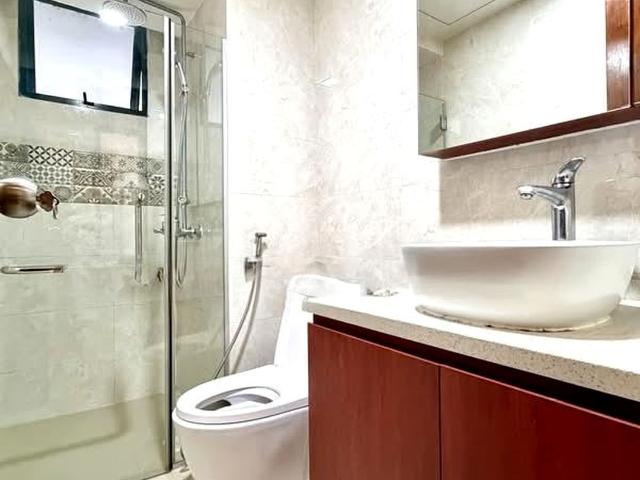 East Meadows D16, Condominium