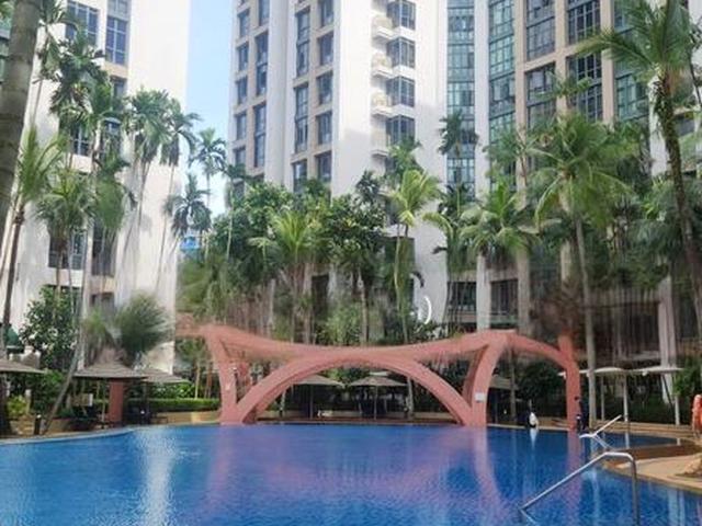 East Meadows D16, Condominium