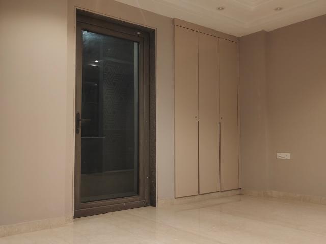 East Of Kailash 3 Bedroom 220 Sq. Yd. Builder Floor in East Of Kailash Delhi Listing ID: #9397