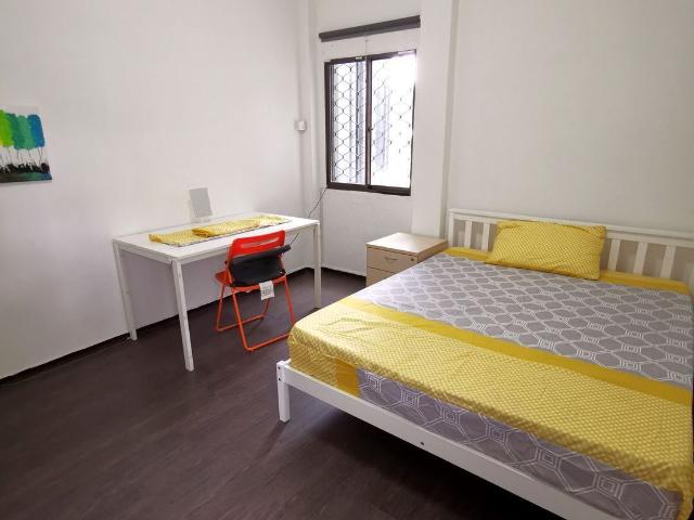 East Grove D15, Apartment