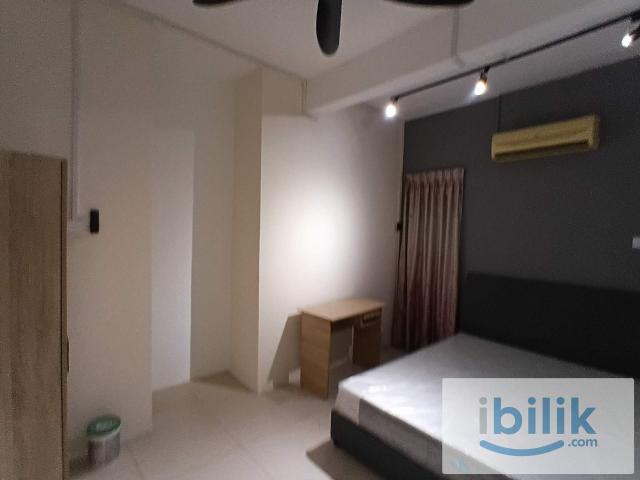 [East Lake Residence] Mixed Gender Unit Small Room with Aircond Rent Near MRT, UPM