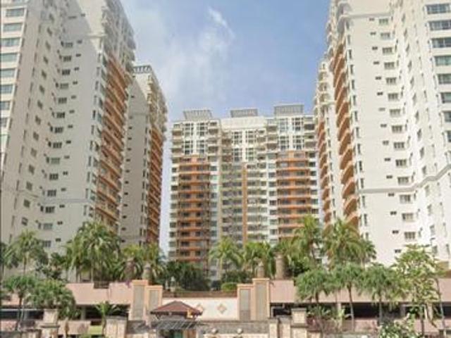 East lake residence Duplex 2000 sf 2 carpark Seri Kembangan