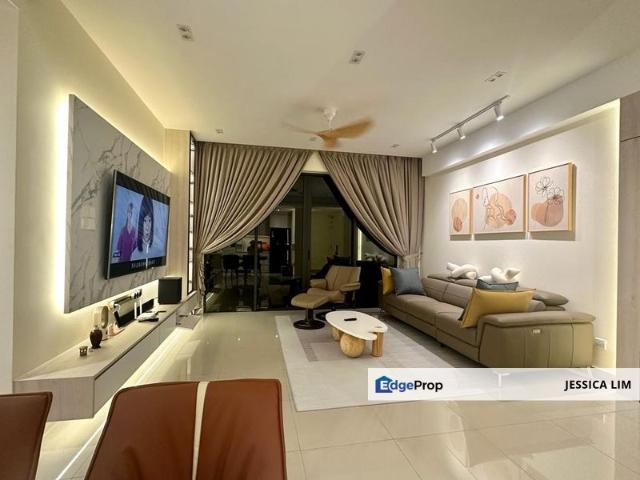 East Parc @ Menjalara