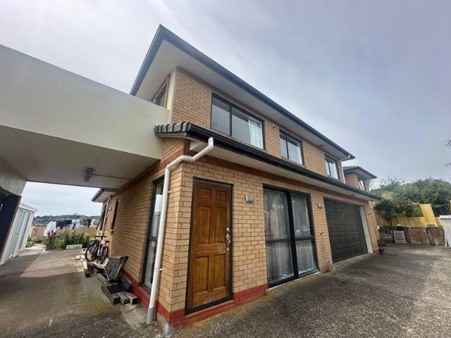 east tamaki heights, 2 bedrooms