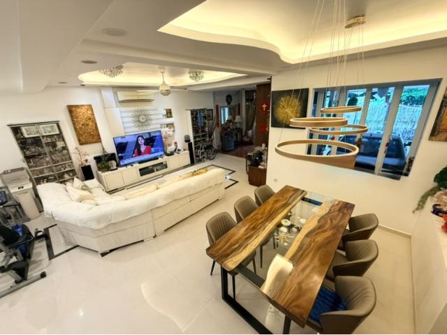 East View Garden Terraced House For Sale, $5,250,000, 6 Bed 4 Bath 3,500 sqft $2,100.00 psf