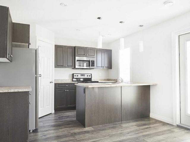 East 1 Copeland Road Duplex Units 3 Bedroom Apartment for Rent at 3269 Copeland Rd, Regina, SK S4V 3S7