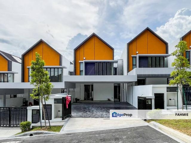 East 57 Residensi Laman Timur