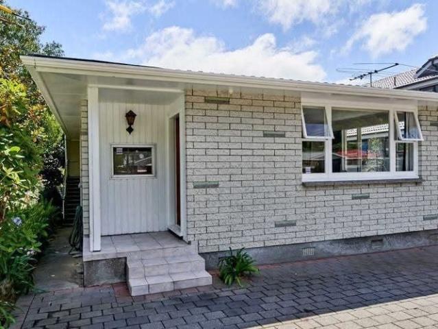 eastbourne, 2 bedrooms