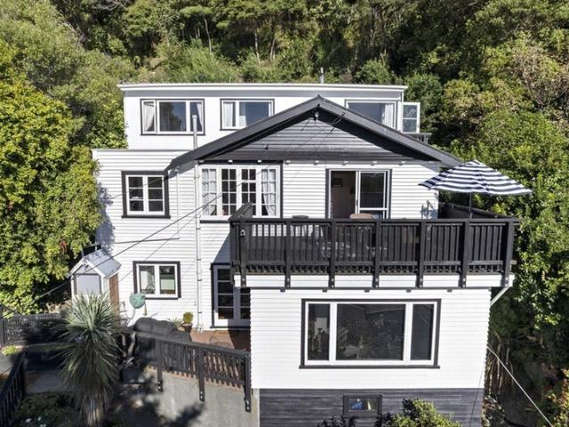 eastbourne, 4 bedrooms